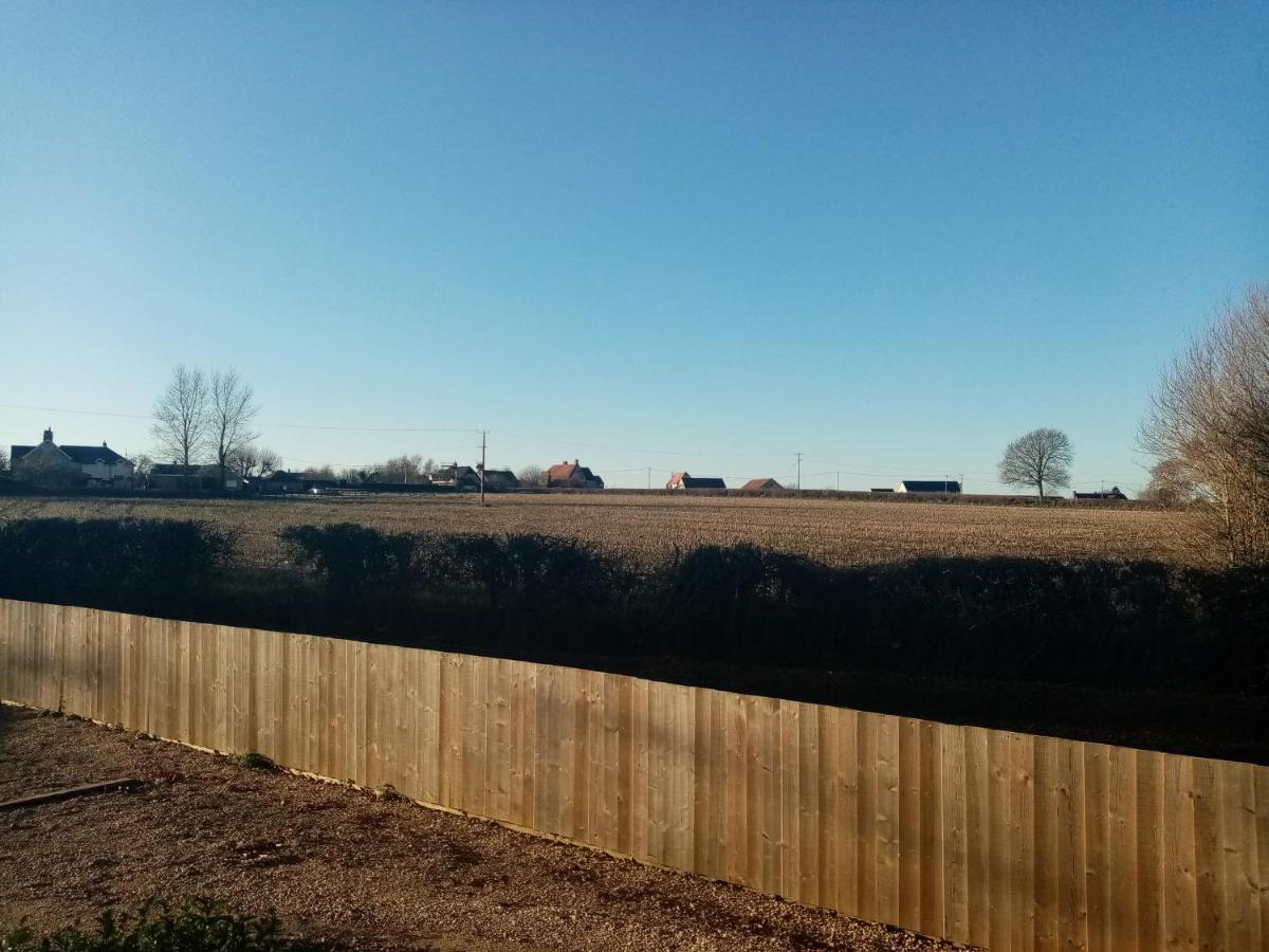 Yew Tree View Luxury Shepherd'S Hut Sturminster Newton Exterior photo